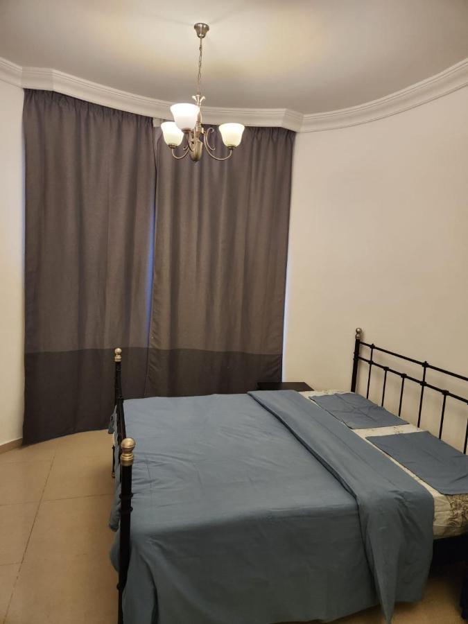 Furnished Studio Apartment Near Business Bay Metro Station Dubai Eksteriør billede